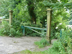 Wattsville Park gateposts, August 2012